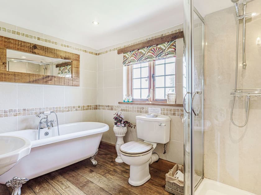 Bathroom | Brooklands, St Columb Major