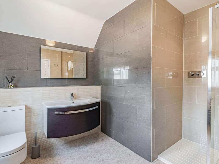 En-suite | Seacroft Lodge, Skegness