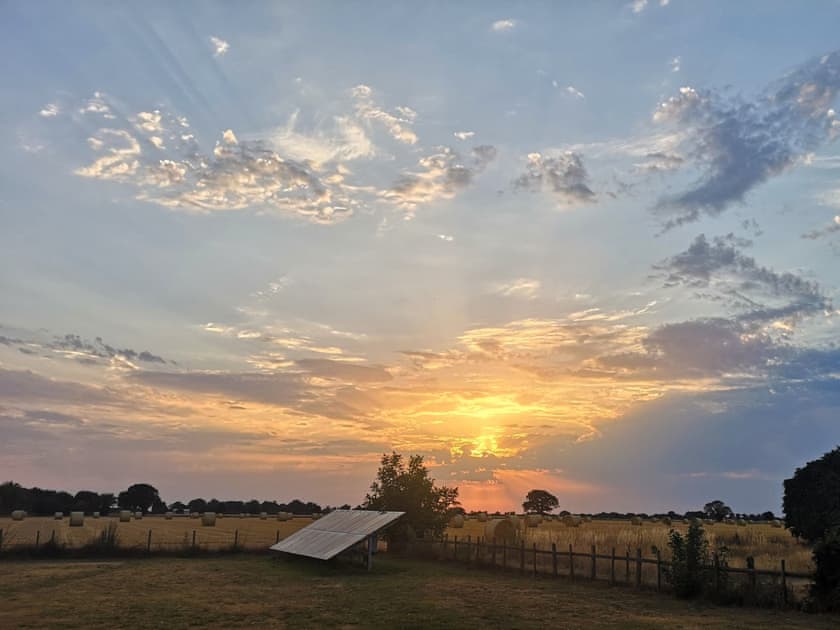View | Elm Barn View - Elm Barn, Freethorpe