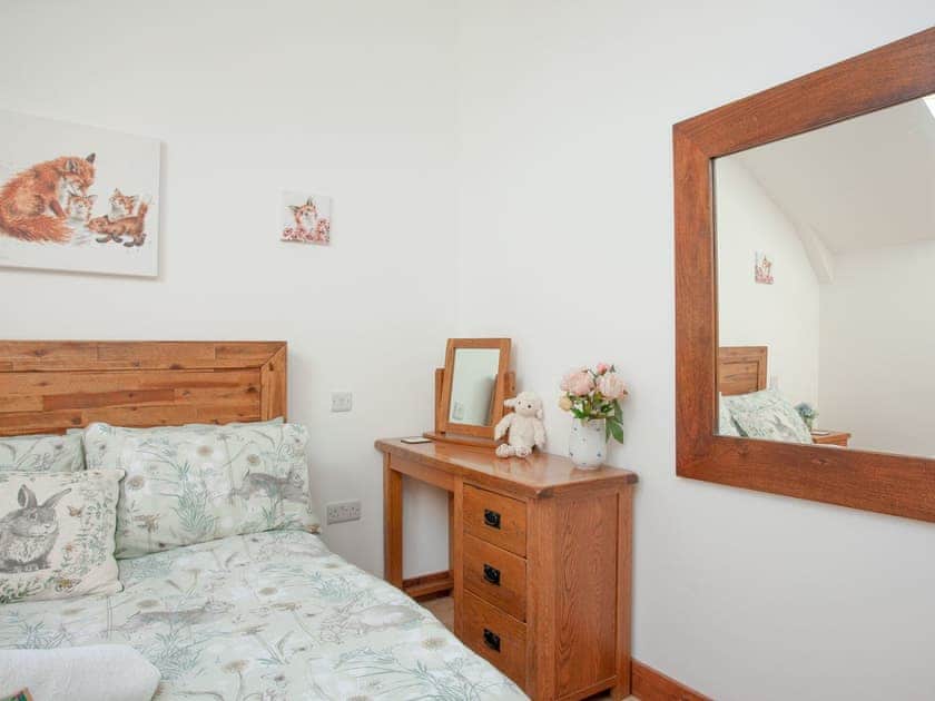 Double bedroom | Piglet Cottage - Old Highwood, Dunkeswell