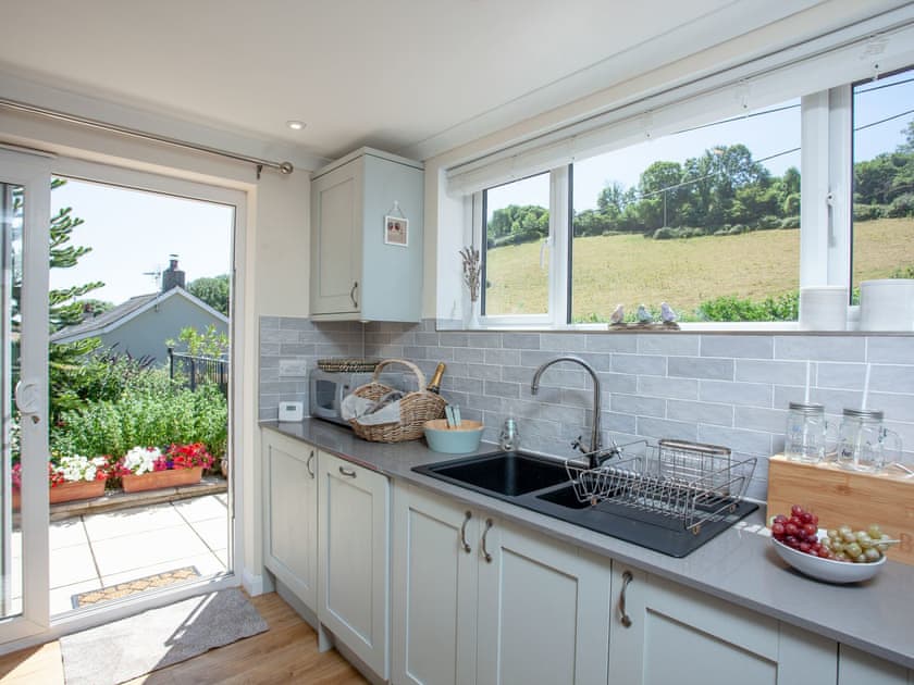 Kitchen area | Withymead Cottage, Bishopsteignton, near Teignmouth 