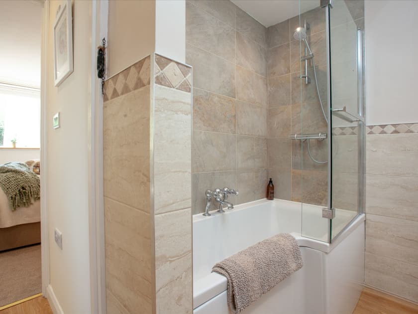 En-suite | Withymead Cottage, Bishopsteignton, near Teignmouth 