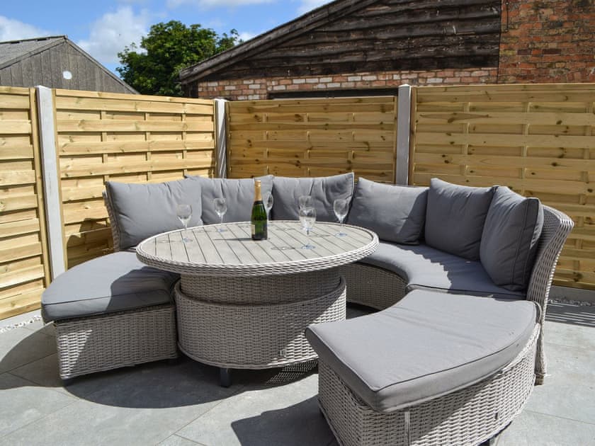 Outdoor area | Mulberry Cottage - Brian’s Barns, Skerne, near Driffield