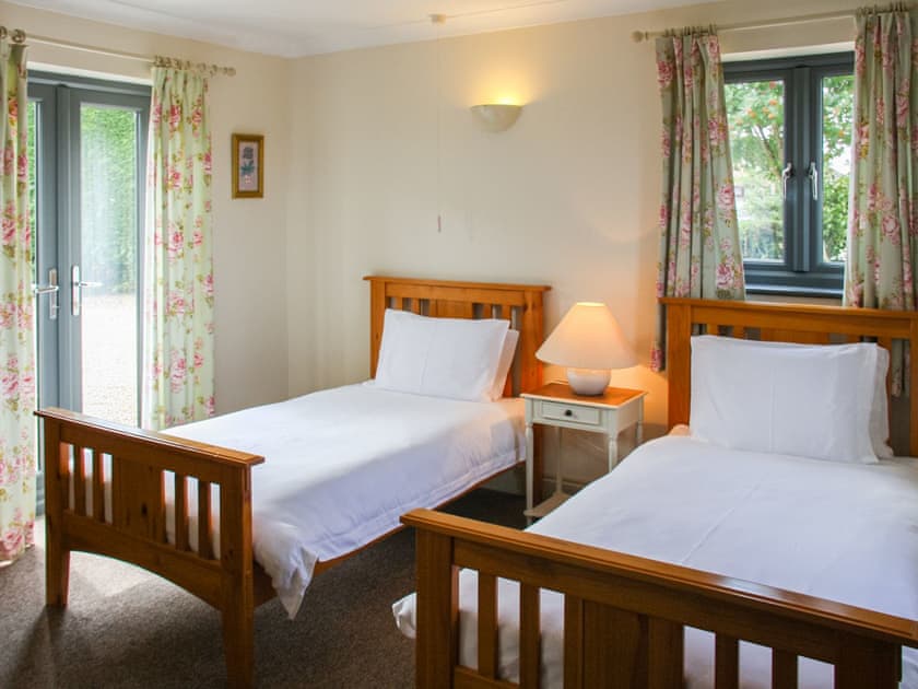Twin bedroom | Willows Barn, Terrington St Clements, near King’s Lynn