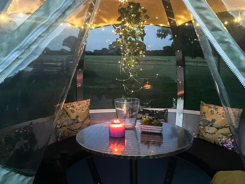 Shared dining pod in the grounds | Star’s Special Sanctuary, Lottie’s Luxurious Lodge - Lower Farm Lodges, Chart Sutton, near Maidstone