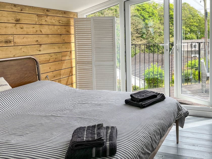 Double bedroom | Beachwood, Penally, near Tenby