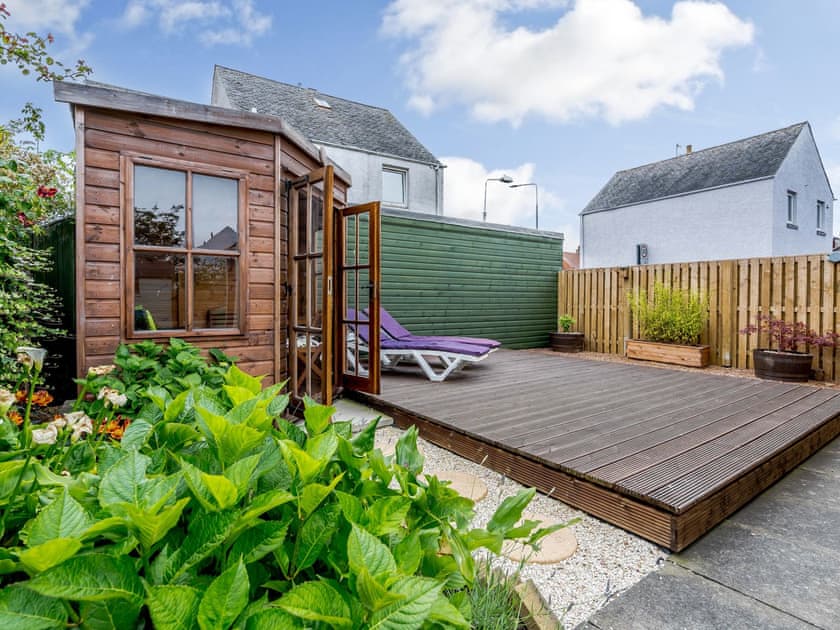 Outdoor area | Chilmello Cottage, Pittenweem