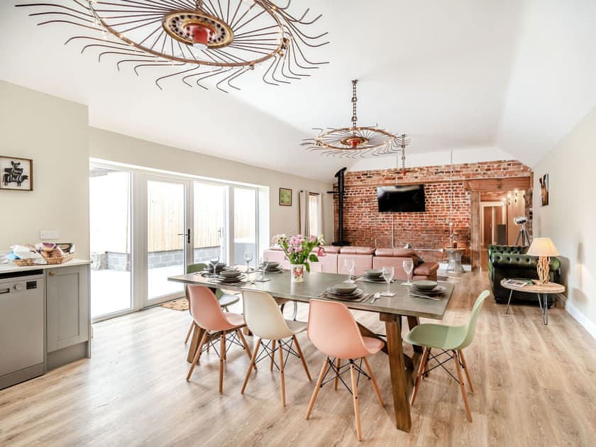 Open plan living space | Cattle Crush Cottage - Brian’s Barns, Skerne, near Driffield