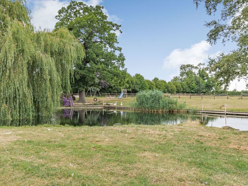 Garden and grounds | Cattle Crush Cottage - Brian’s Barns, Skerne, near Driffield