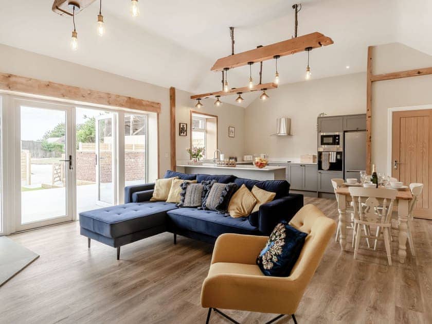 Open plan living space | Dip Tub Den - Brian’s Barns, Skerne, near Driffield