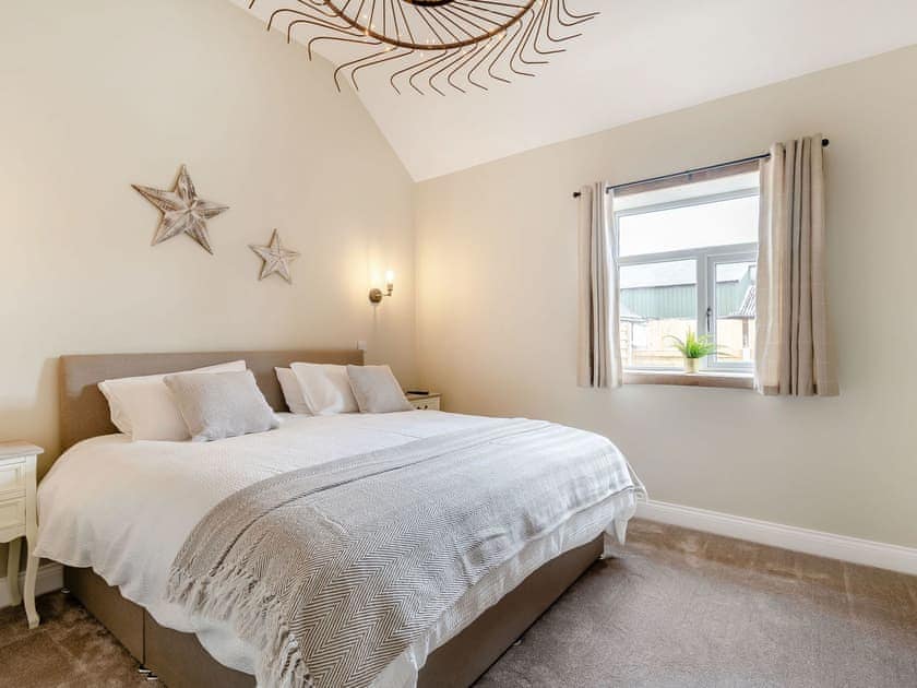 Double bedroom | Dip Tub Den - Brian’s Barns, Skerne, near Driffield