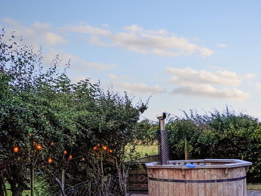 Hot tub | Bogrie Country Cottage, Annan, Dumfries