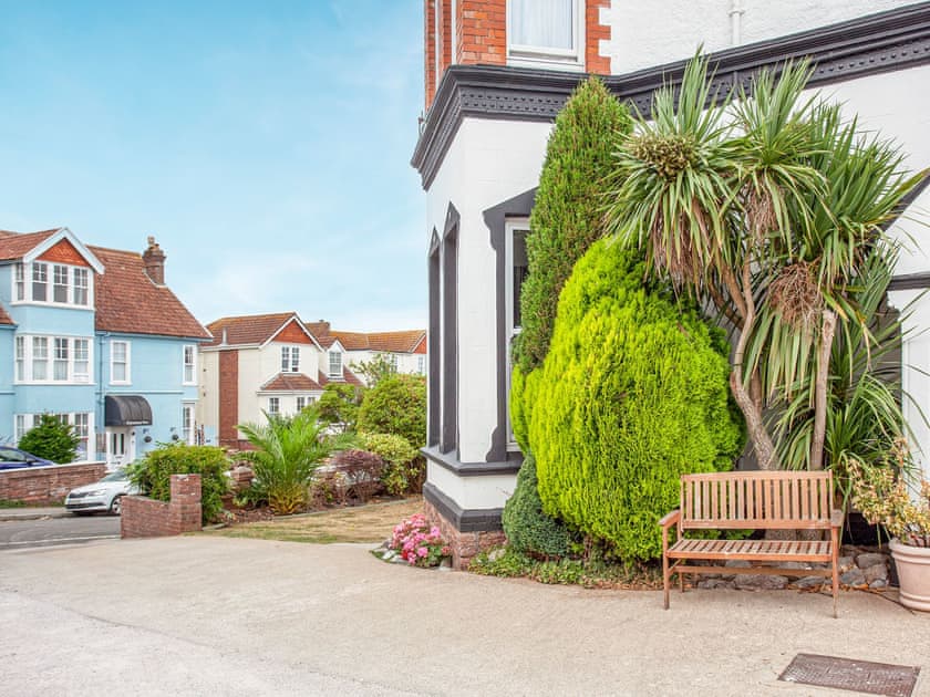 Exterior | Broadshade Holiday Apartments, Paignton