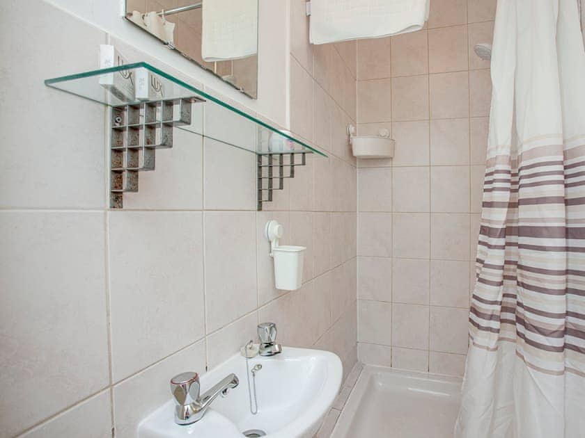 Bathroom | Apartment Three - Broadshade Holiday Apartments, Paignton