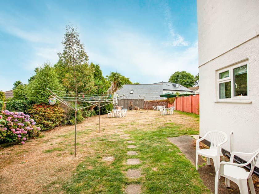 Exterior | Apartment Four - Broadshade Holiday Apartments, Paignton