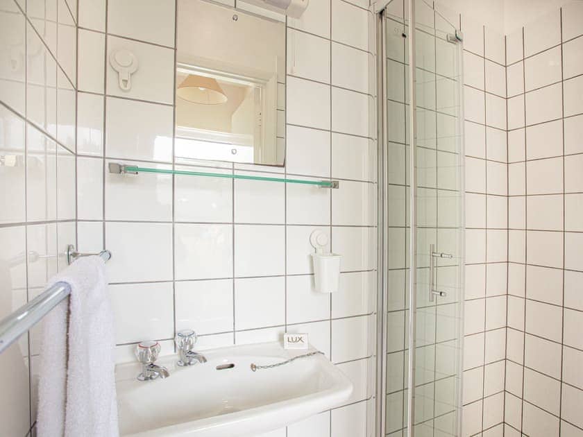 Bathroom | Apartment Four - Broadshade Holiday Apartments, Paignton