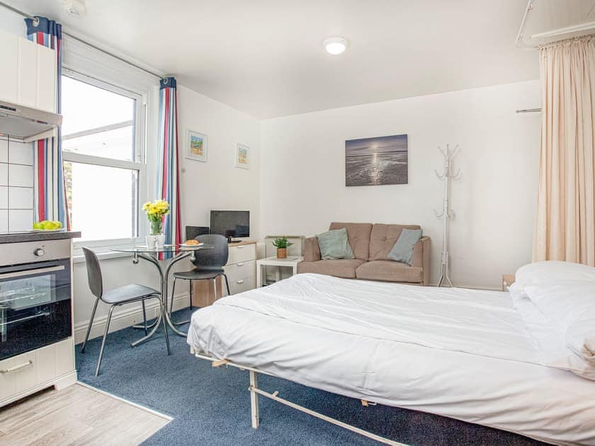 Open plan living space | Apartment Ten - Broadshade Holiday Apartments, Paignton