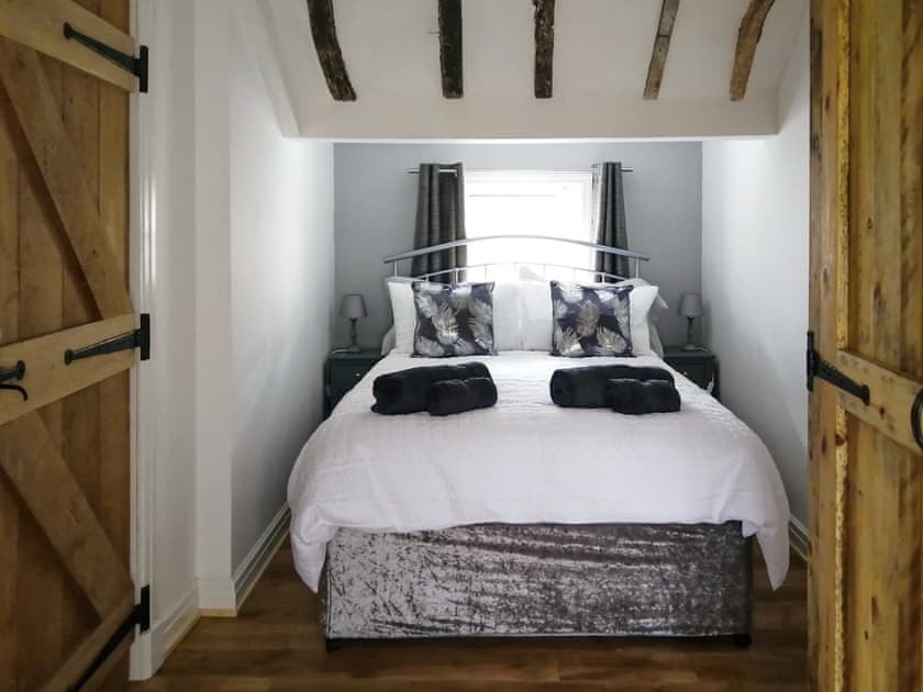 Double bedroom | Churchtown-Chase Heys Cottage - Churchtown, Churchtown, near Southport