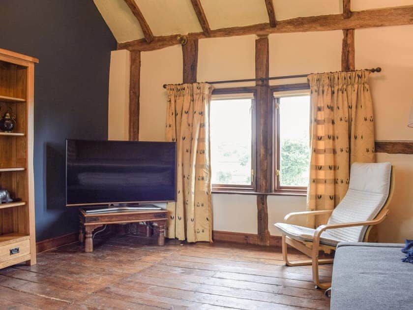 Snug | Ysgubor Hir, Trefeglwys, near Llanidloes