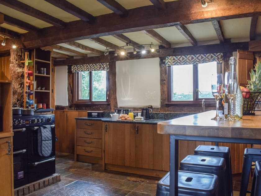 Kitchen | Ysgubor Hir, Trefeglwys, near Llanidloes
