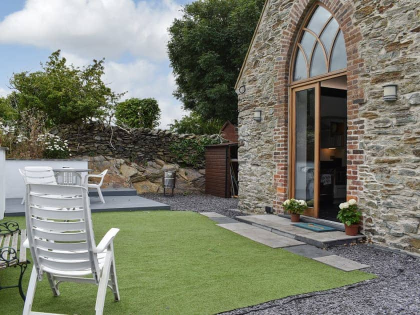 Outdoor area | Sant Pedr, Amlwch