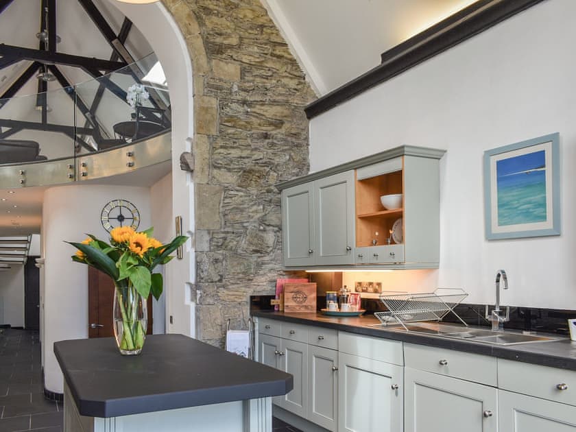 Kitchen | Sant Pedr, Amlwch