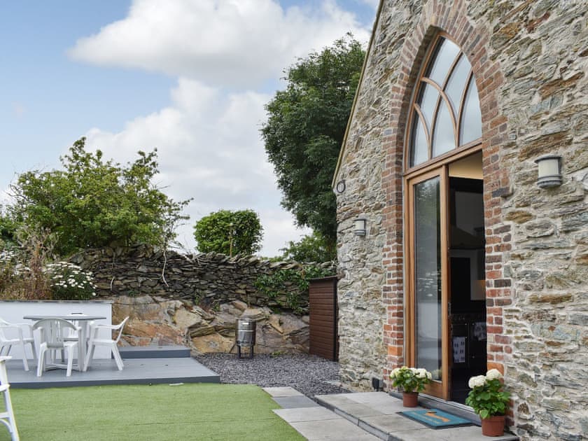 Outdoor area | Sant Pedr, Amlwch