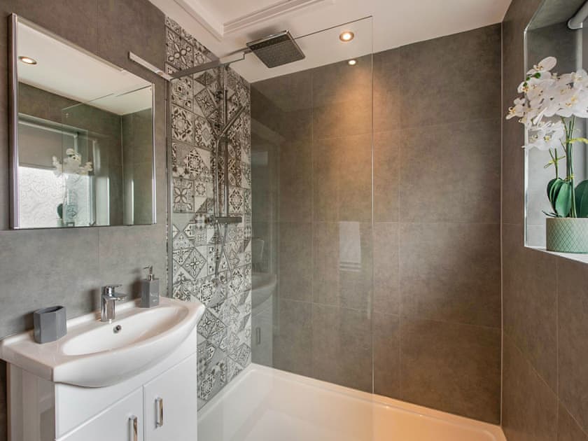 Shower room | Ay Come Inn, Acomb, near York