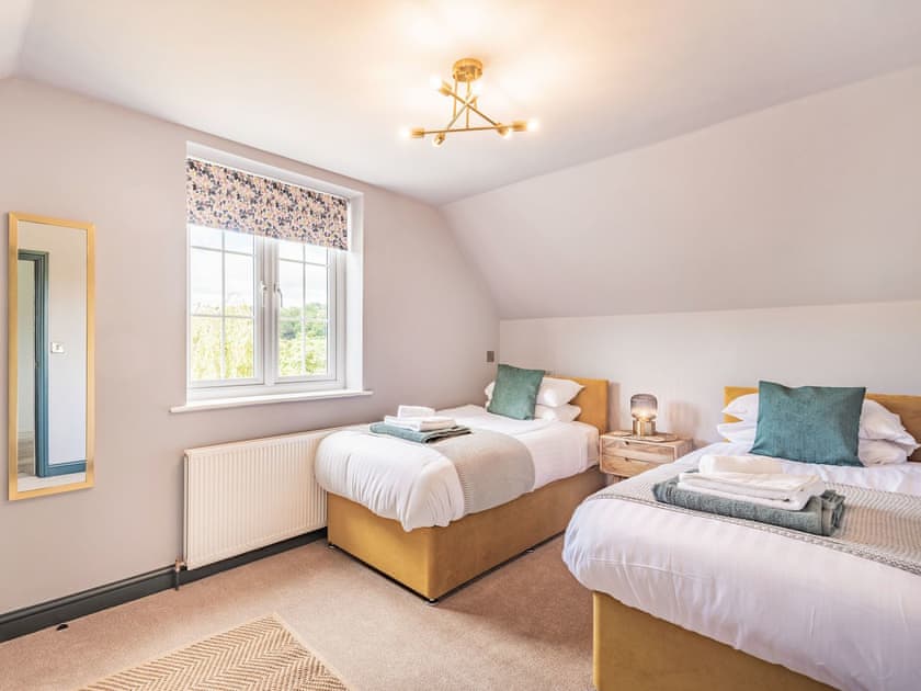 Twin bedroom | Pennant, Llanerfyl, near Welshpool