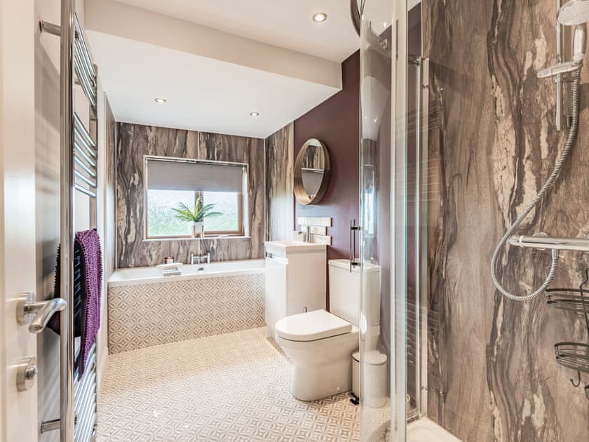 Bathroom | Pennant, Llanerfyl, near Welshpool