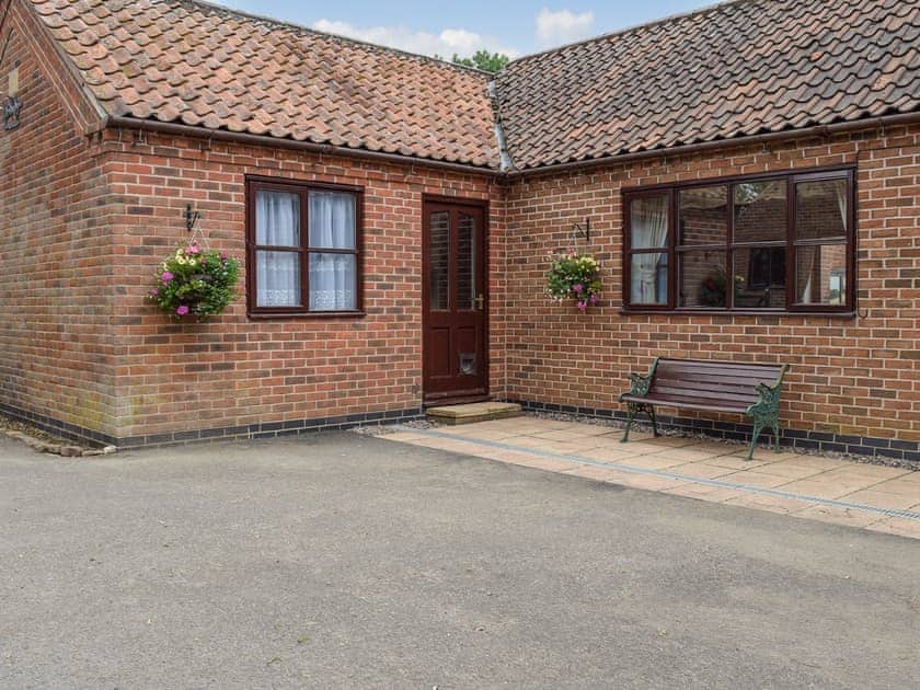 Exterior | Glossoms Lodge, Thorpe Arnold