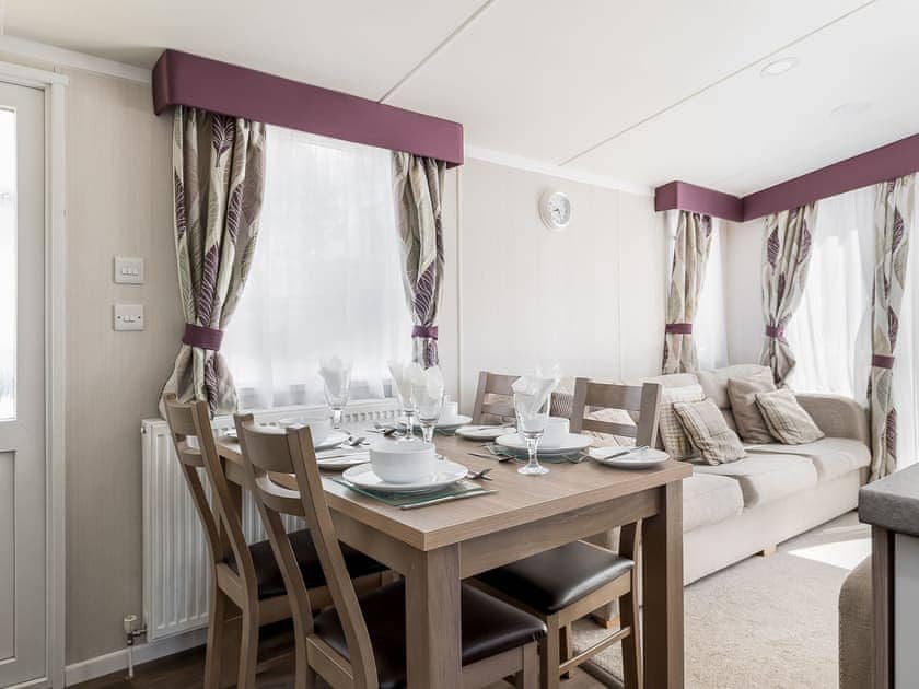 Dining Area | Hotel du Van, Poole