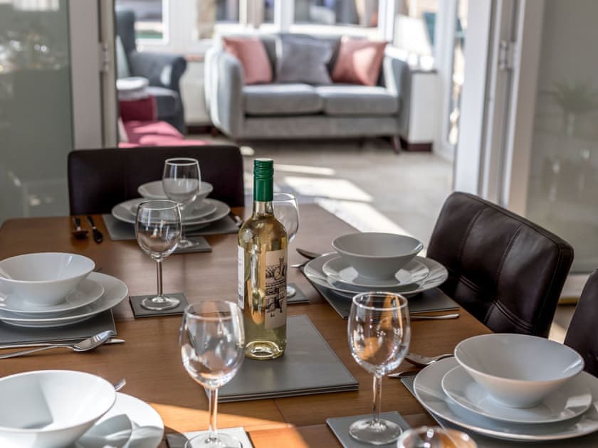 Dining Area | Lake Retreat - Quay Holidays, Hamworthy