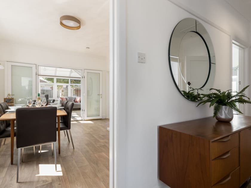 Dining Area | Lake Retreat - Quay Holidays, Hamworthy