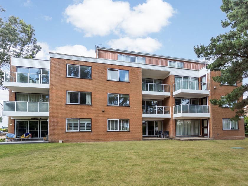 Exterior | Sandy Shores, Poole