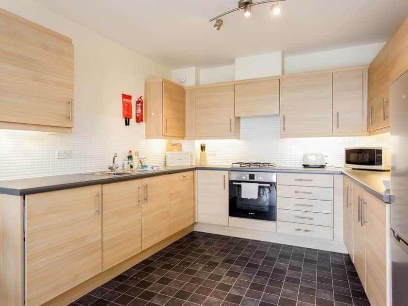 Kitchen area | Coxswain’s Cabin, Poole