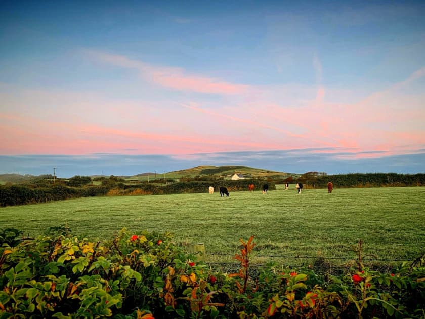 Surrounding area | Hafen Deg - Bodrydd, Rhoshirwaun, near Pwllheli