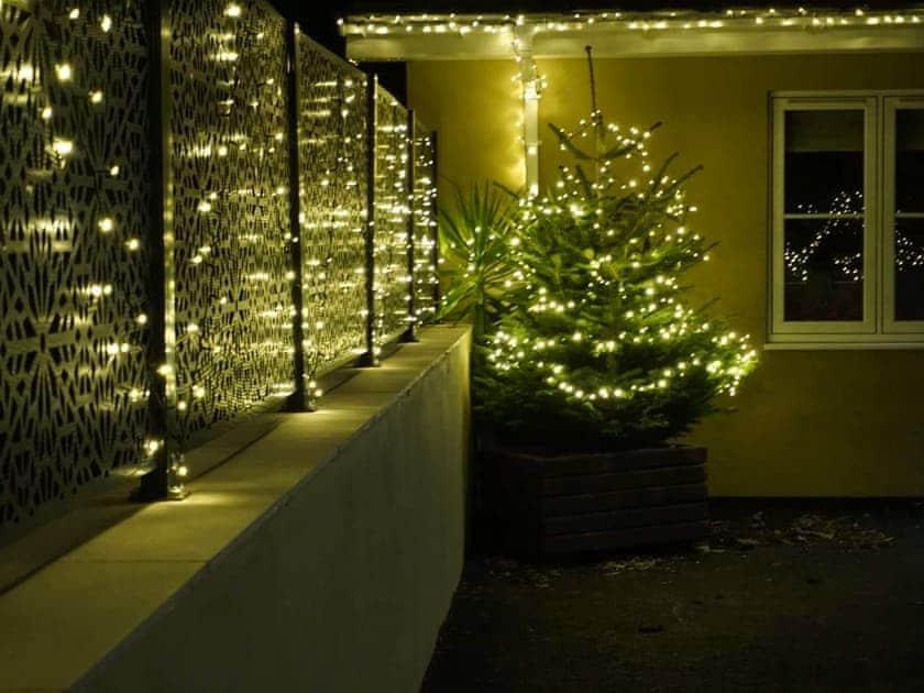 Christmas decor outdoors  | Llwyn Du, Abersoch, near Pwllheli