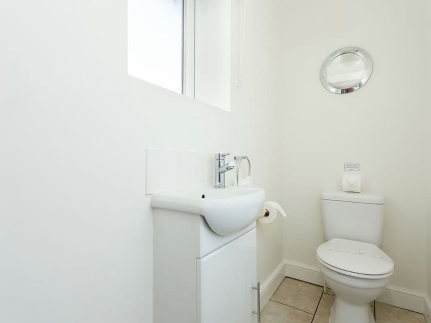 Shower room | Sanderling, Poole
