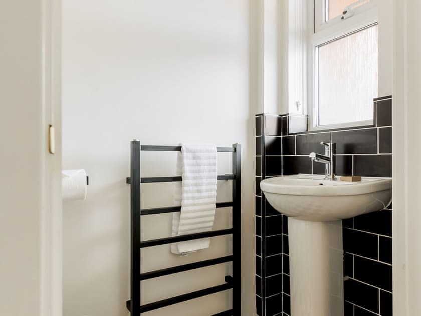 Shower room | Spinnaker House, Poole