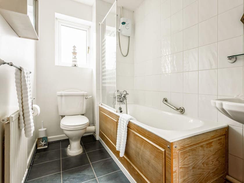 Bathroom | Dolphin Cottage, Poole