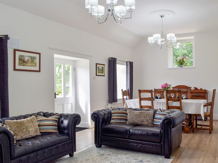 Living room/dining room | Tyn Y Coed, Beulah