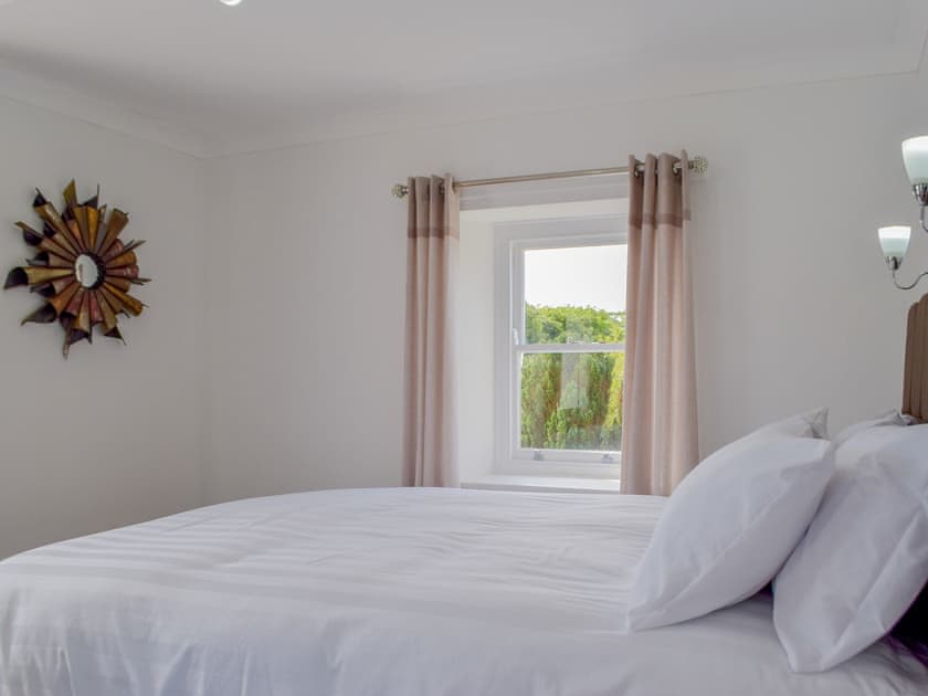 Double bedroom | Tyn Y Coed, Beulah