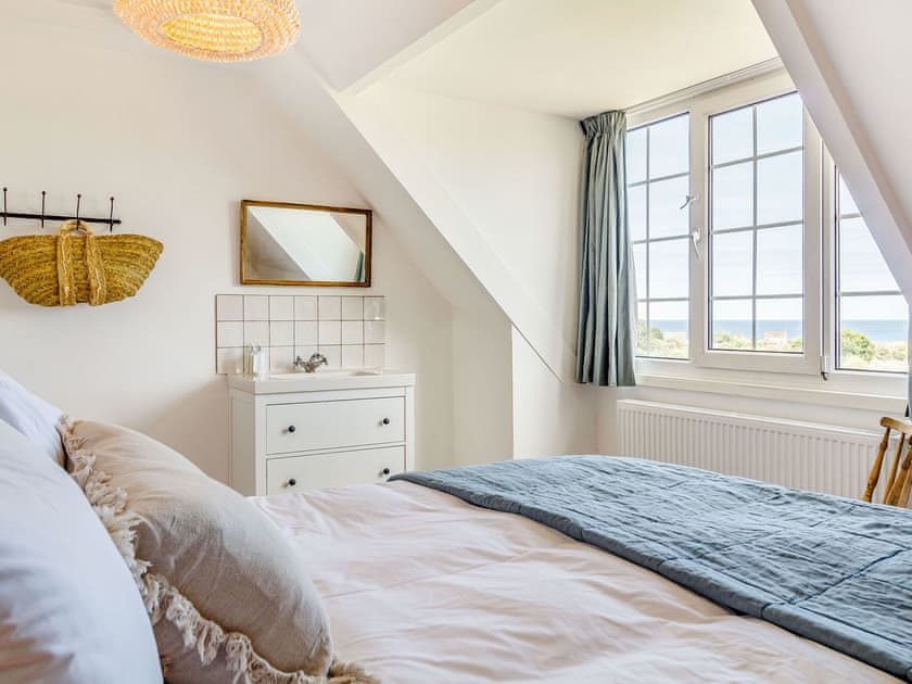 Double bedroom | High View House, Mundesley