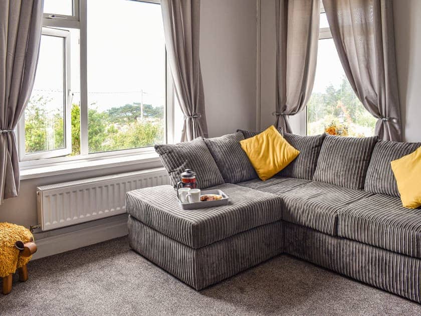 Living room | Bryn Derwen, Harlech