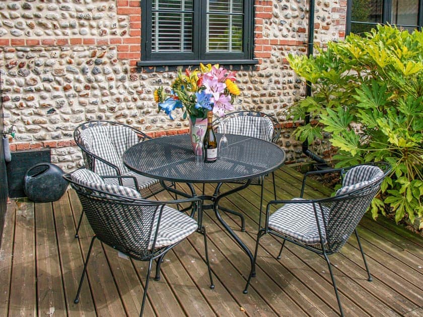 Outdoor area | Skylarks’ Nest - Manor Farm Barns, Witton, near Happisburgh
