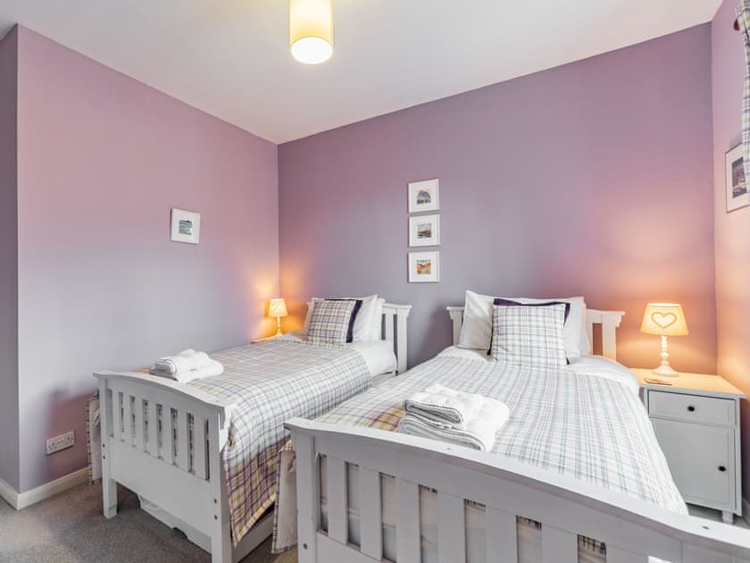 Twin bedroom | Peaseblossom House, Alnwick