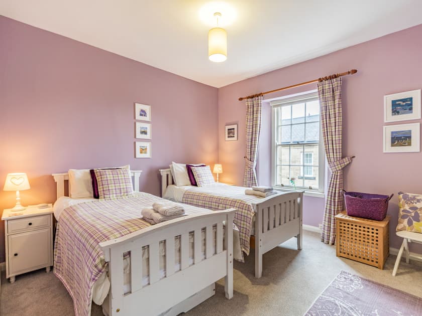 Twin bedroom | Peaseblossom House, Alnwick