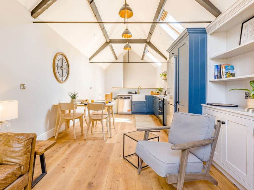 Open plan living space | The Old Workshop, Bidford On Avon