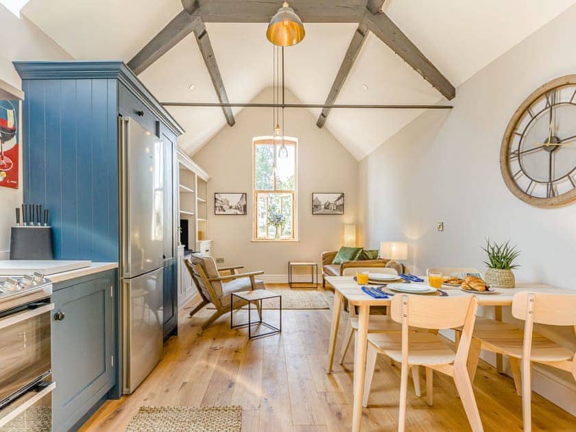 Open plan living space | The Old Workshop, Bidford On Avon